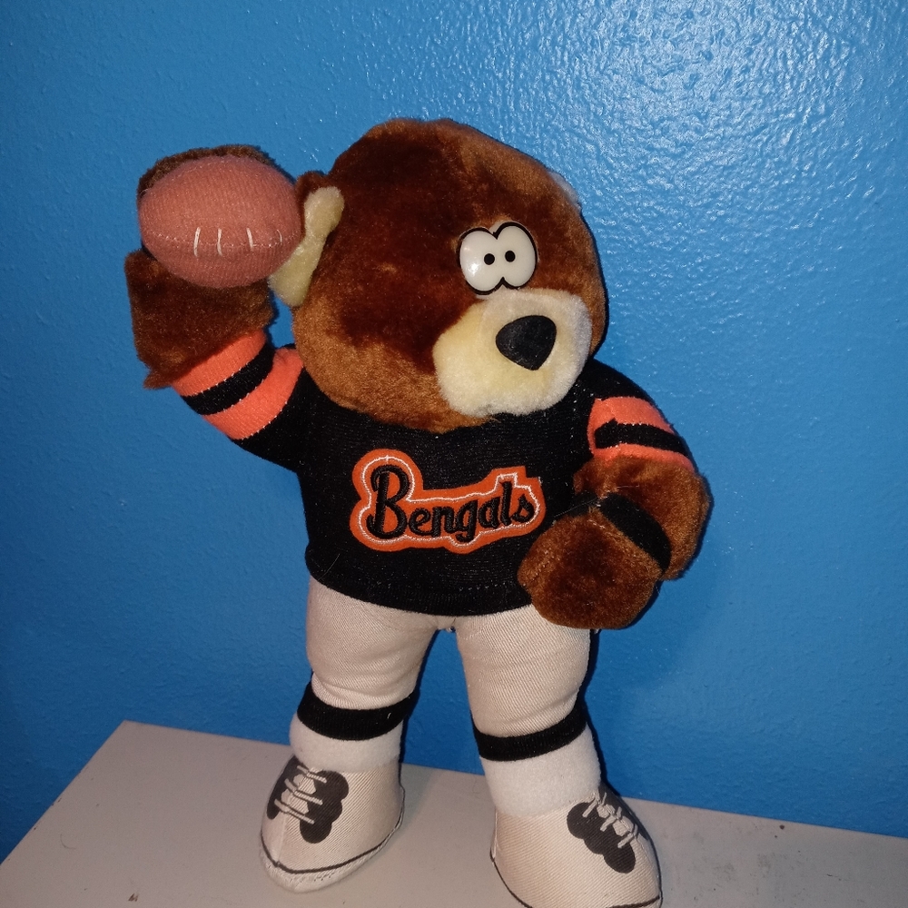 VINTAGE TEAM NFL STUFFED BEAR/Cincinnati Bengals